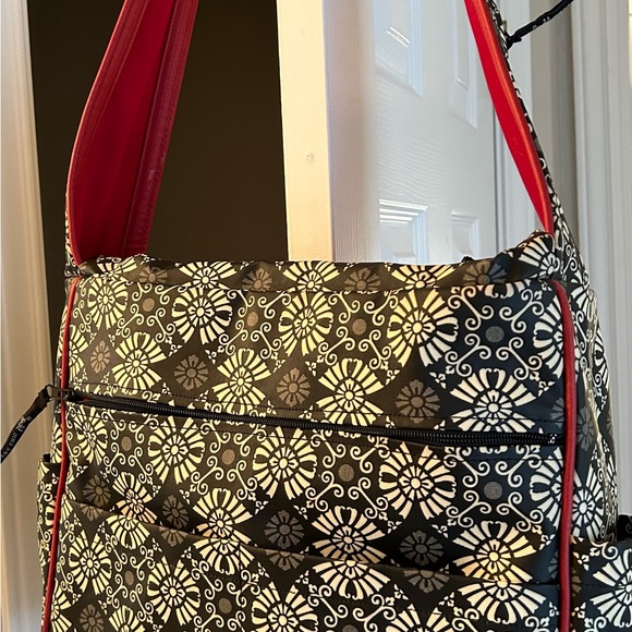 Petunia Pickle Bottom Patterned Diaper Bag w/ Strap in Black & White & Red - Picture 8 of 12